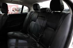 جاگوار XE